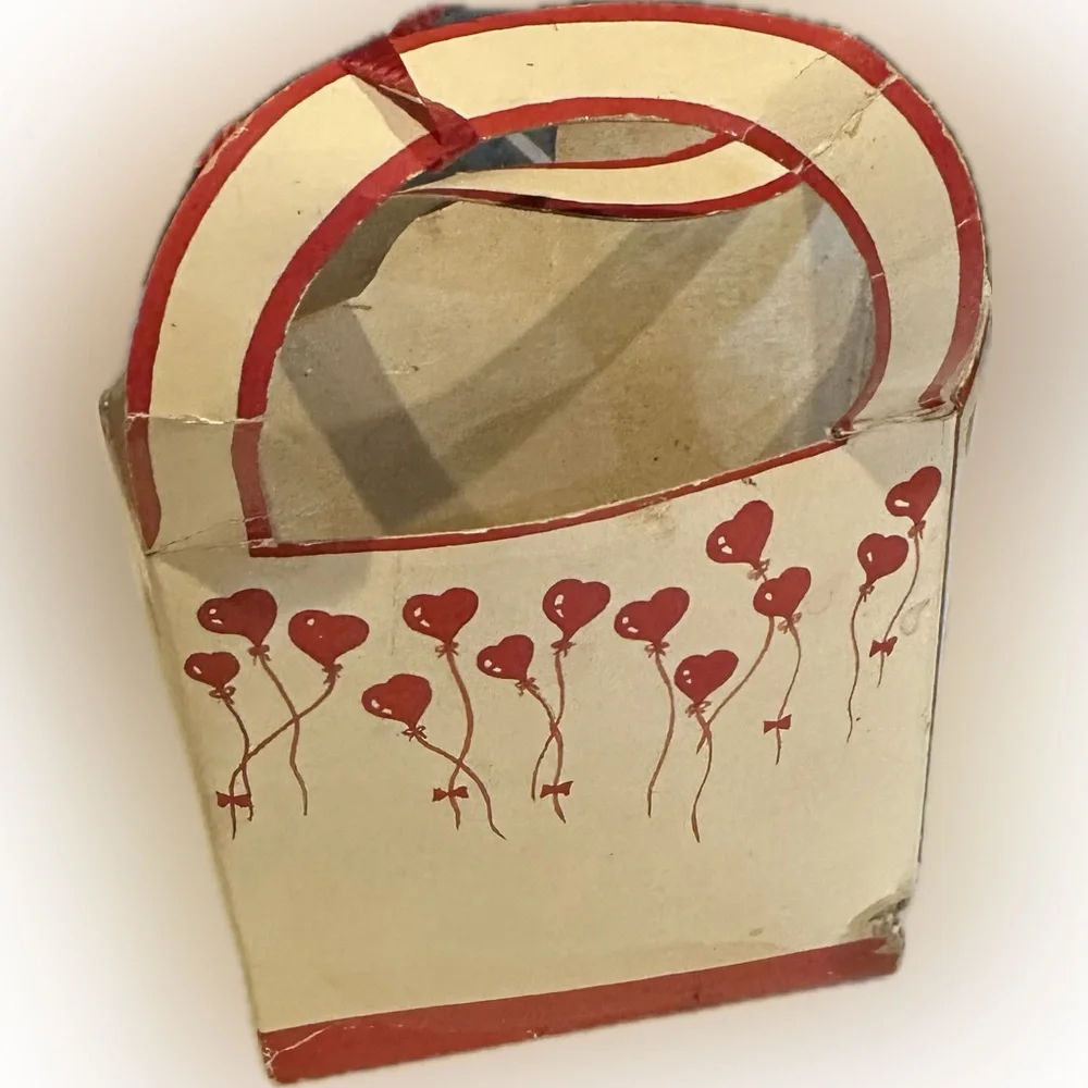 VTG 1985 RARE VALENTINE GIFT BAG COLLECTIBLE DISTRESSED TEDDY BEAR HEART 4”x7”